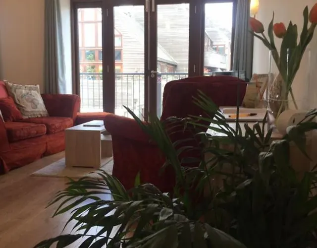 Tidemill House Apartment